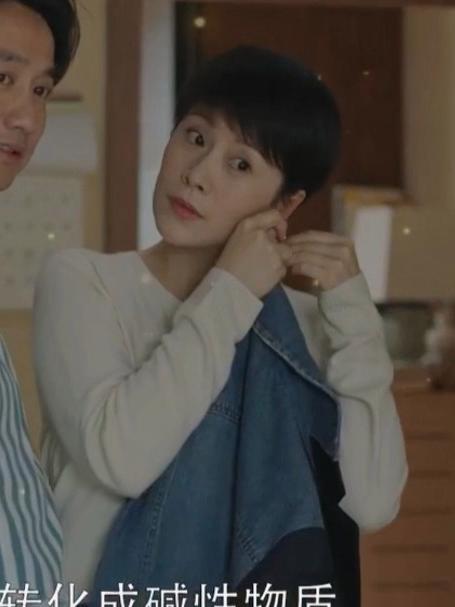 小欢喜:方圆给儿子端来醒酒汤,哪料磊磊给一凡上起化学课