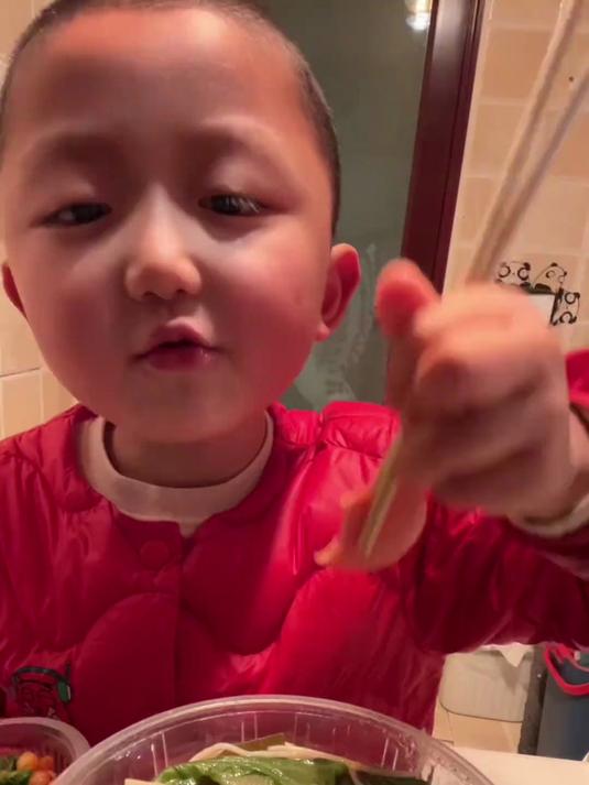 贵州人吃辣椒就是凶