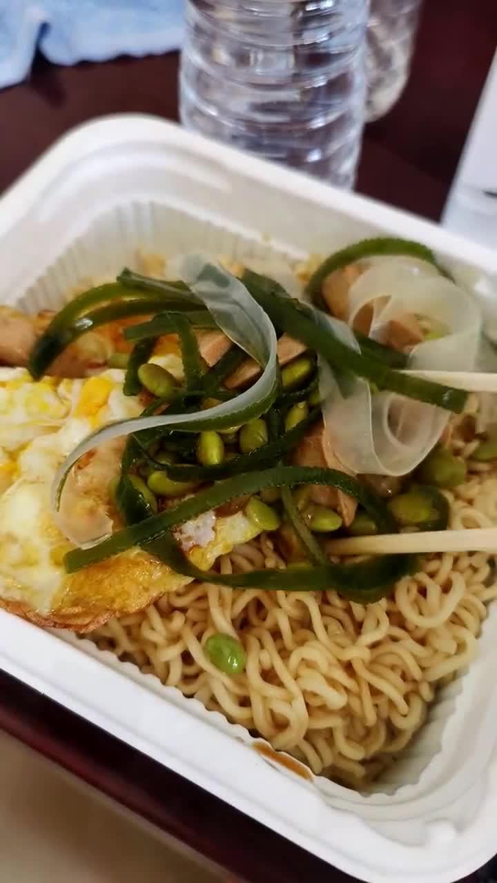 白象干拌面!