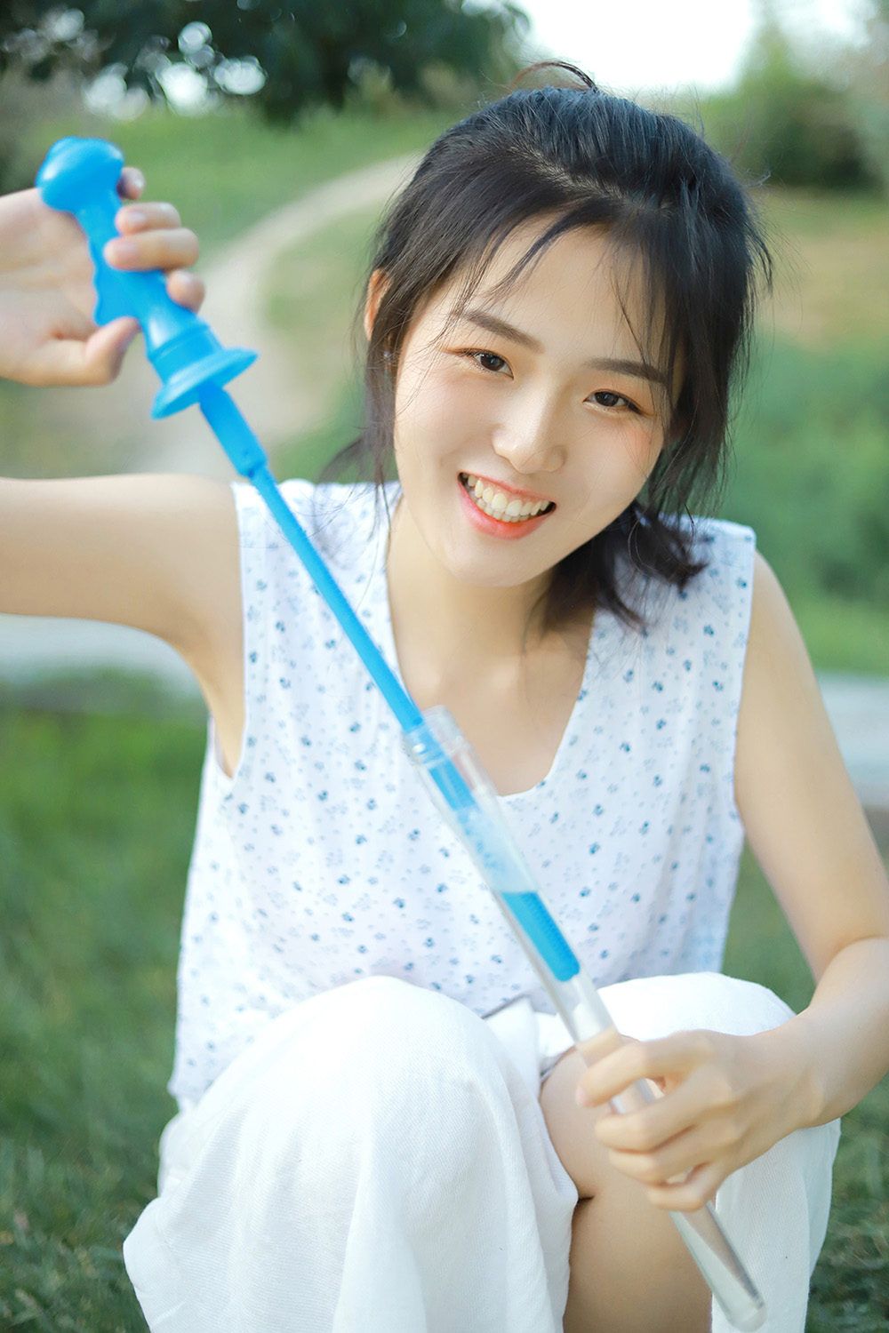 图片[9]-吹泡泡的女孩-六色网