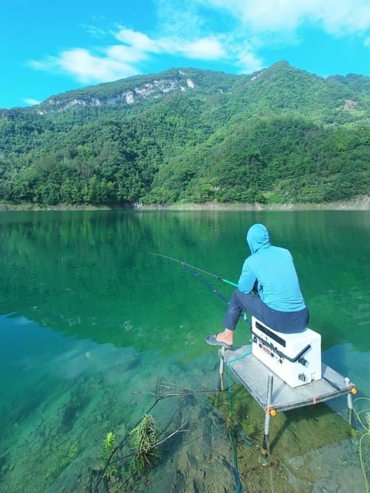 荒岛钓青尾,想不到深水个头确实大,就是太少了!