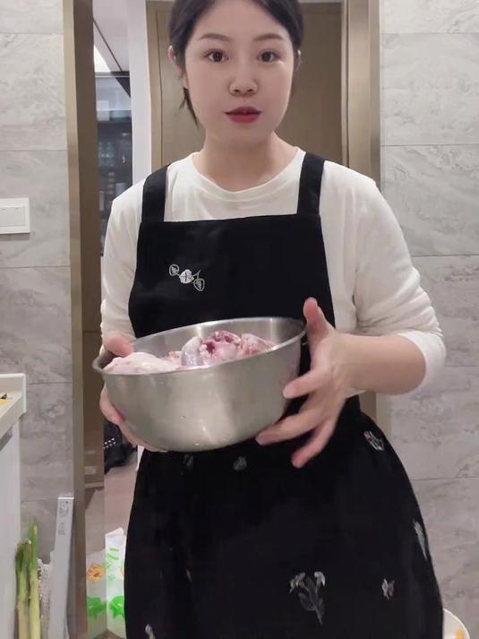 听话且宠粉～懒人回归,今天分享红焖羊肉,我拿手好菜