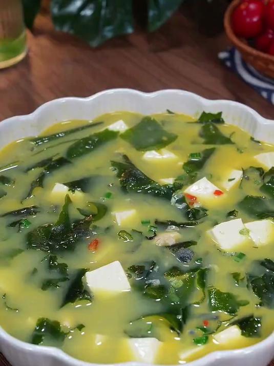 今天解锁皮蛋新吃法皮蛋豆腐汤