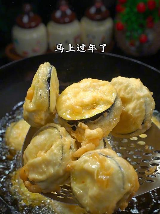 酥脆美味的干炸茄盒