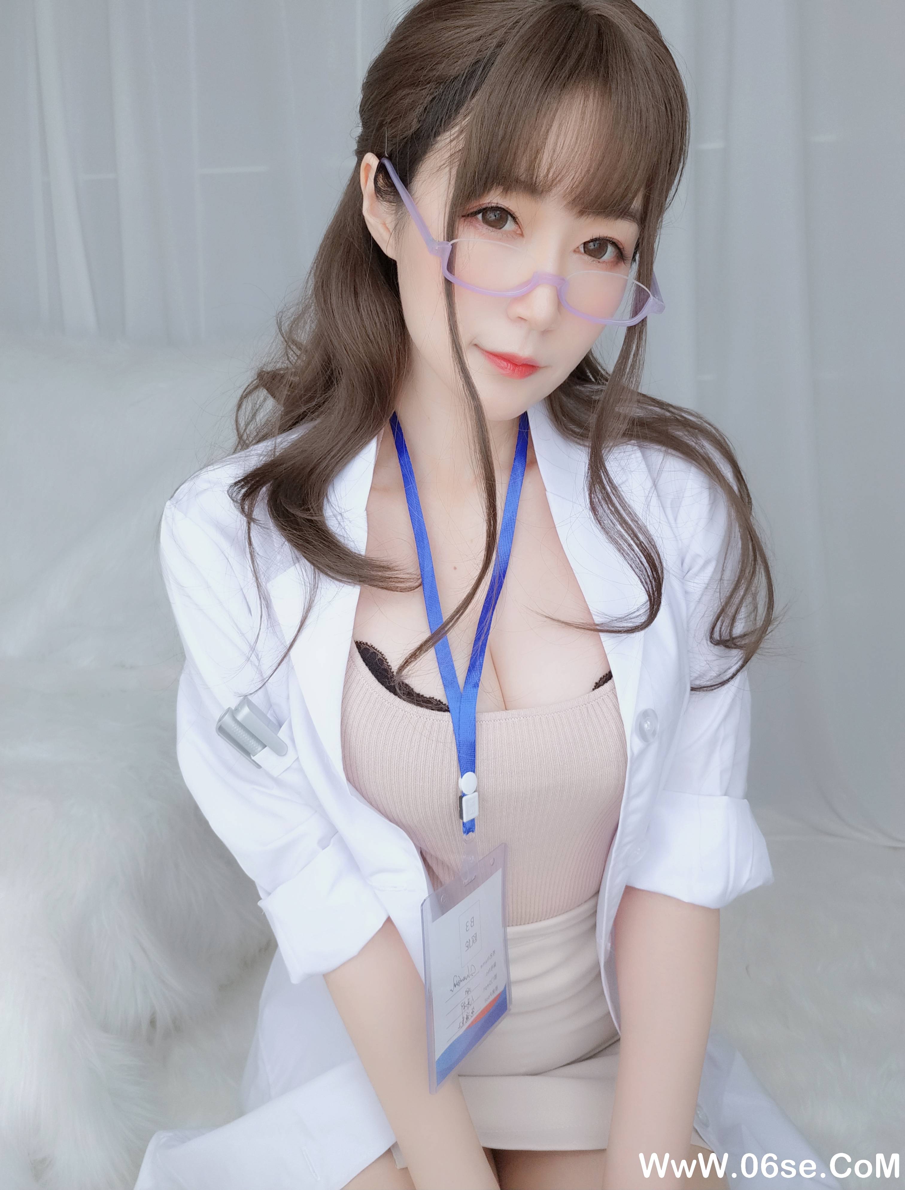 图片[97]-Coser小姐姐白银 NO.060 – 私人医生[159P+6V1.03G]-六色网
