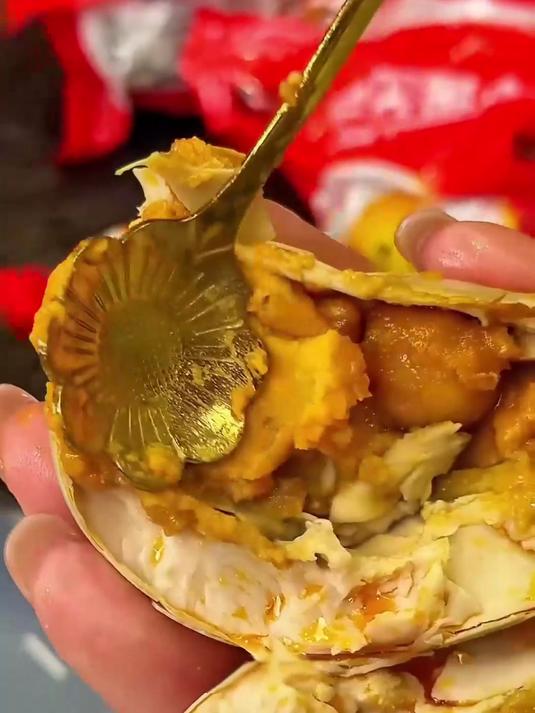 水煮蛋饱腹,双黄烤海鸭蛋满足味蕾!?