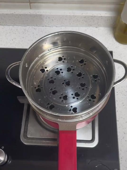 红枣核桃牛角包馒头！一口香晕一个小朋友