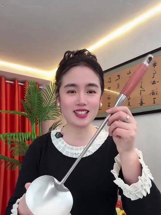 不锈钢炒勺,防锈耐用不粘锅,厨师级烹饪体验!