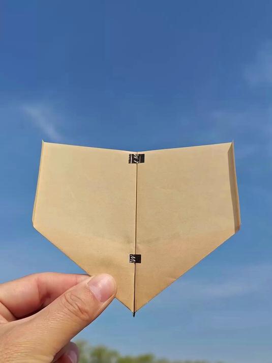 狂飞55秒!这款纸飞机太强了