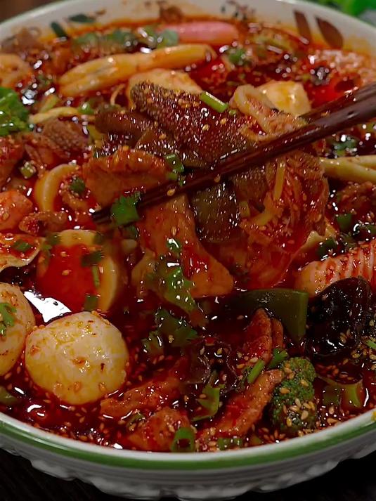 一到夏天就想吃钵钵鸡,有肉有菜