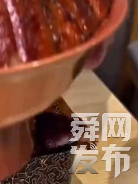 来自富士山下,超大份鳗鱼饭,满到看不见米饭