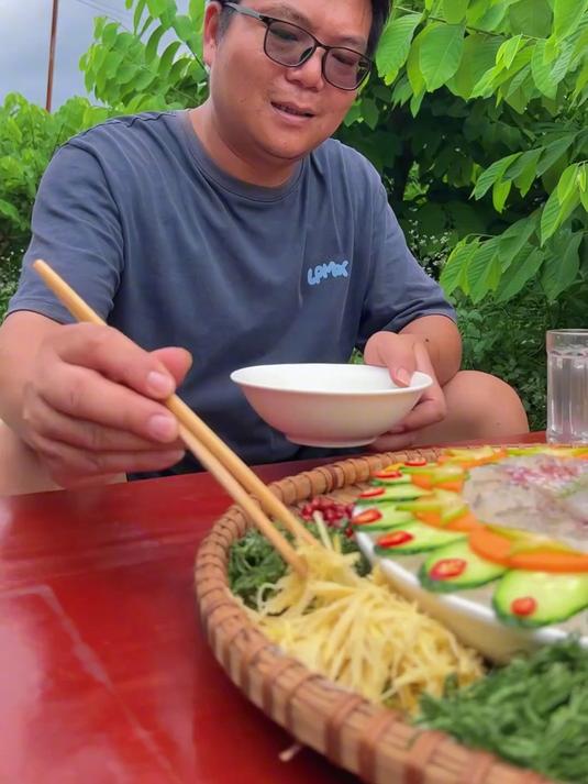 野生土鲮土是土了点,但做出来的鱼扣是真的好吃