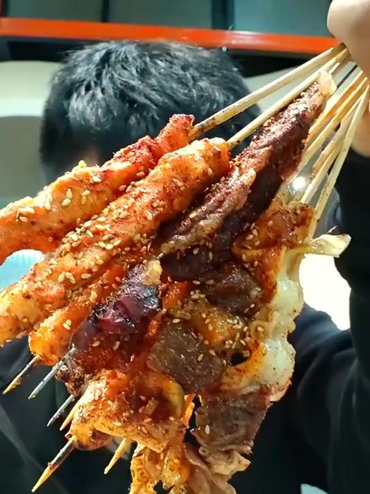 有些味道过了很久都不会变,和记忆里一样,就像一些旧朋友