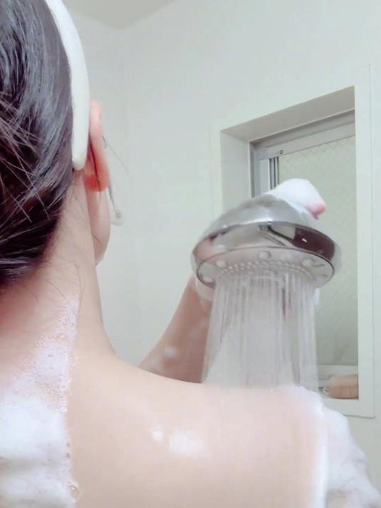 后背长痘毛孔粗?舒肤佳红石榴沐浴露 清洁焕肤超给力