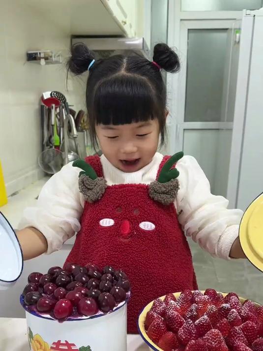 做搪瓷盆草莓蛋糕,搪瓷缸车厘子蛋糕#美食教程#