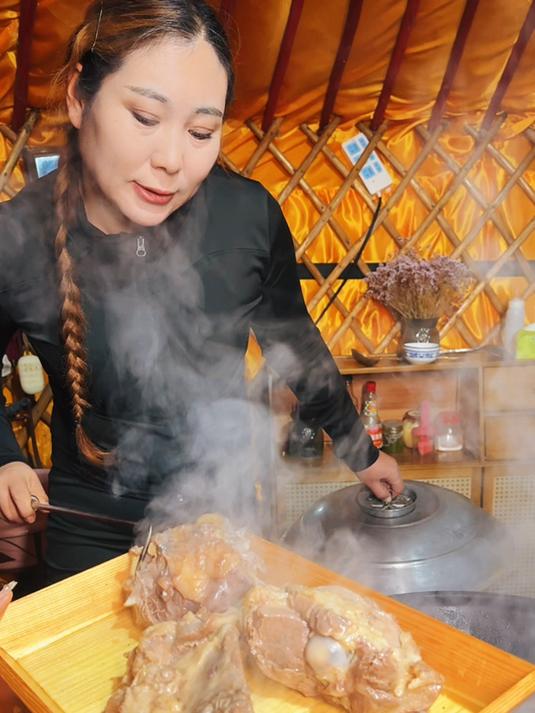 闺蜜来了必须总最好的招待她 #草原美食# #手扒肉# #舌尖上的草原美食# #内蒙古#