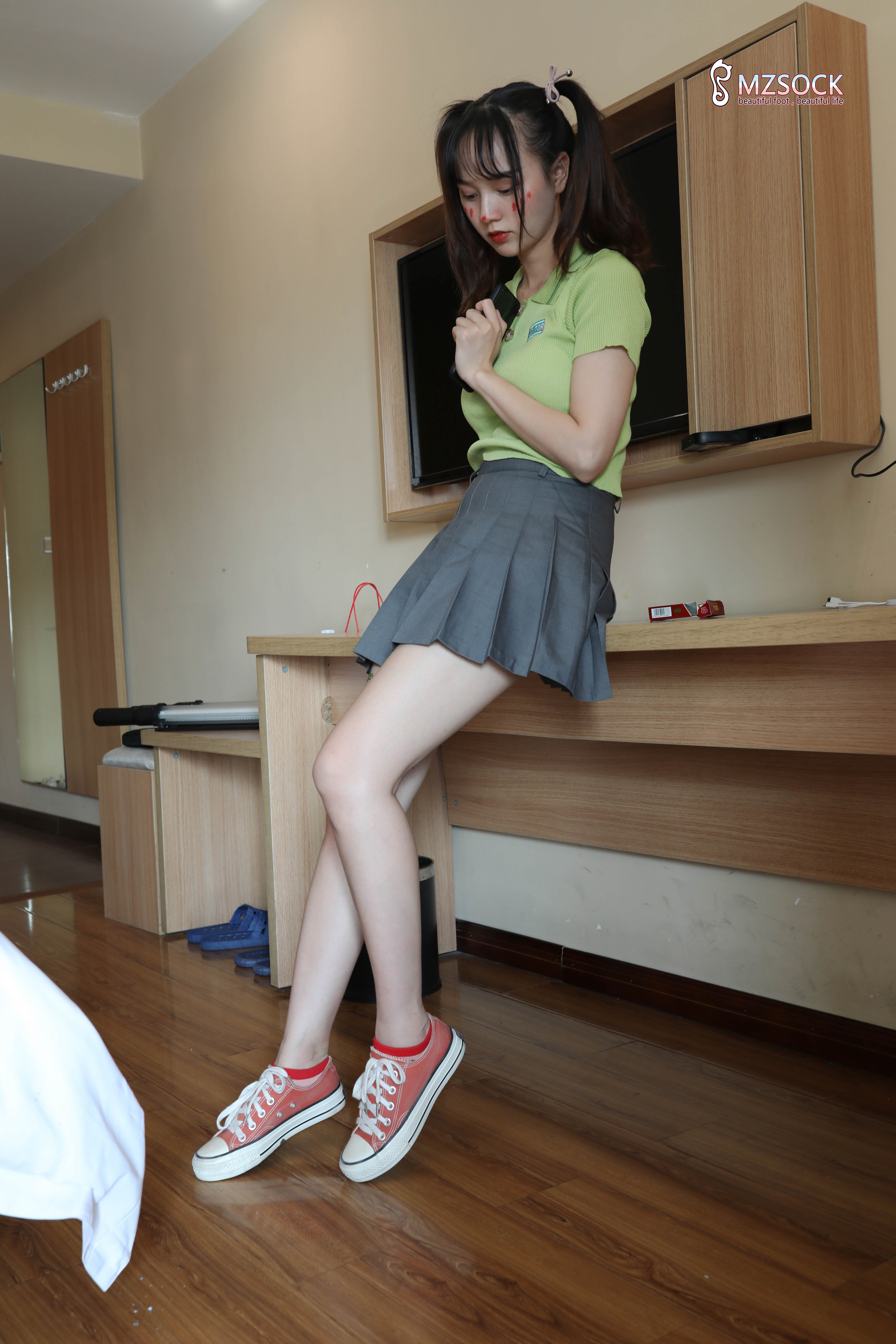 图片[5]-[MZSOCK]爱美足 NO.084 悦悦[79P182M]-六色网