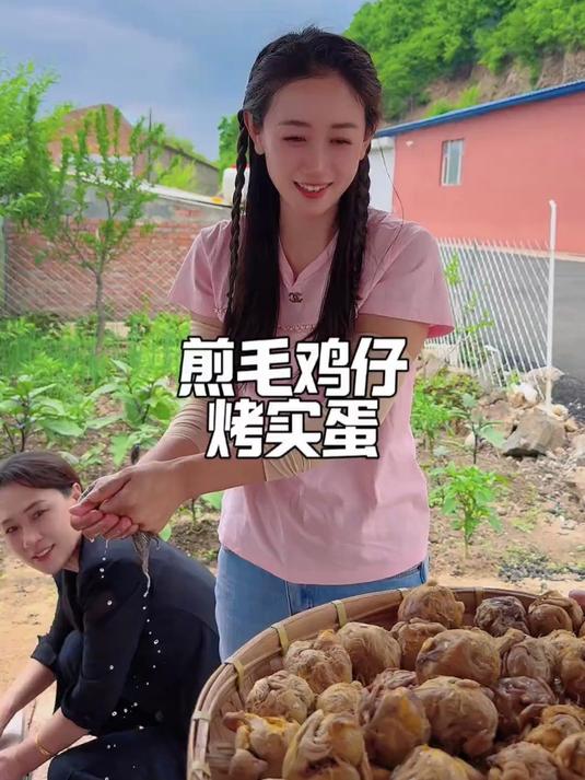 煎毛鸡仔烤实蛋 东北特色街边小吃 吃了就上瘾！