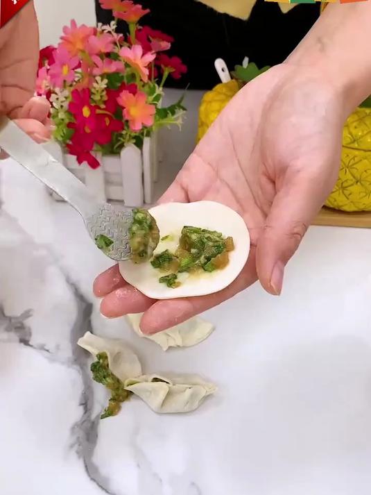 还原手工褶皱感！自动包饺子器皮薄馅足，口感弹韧，比手包还入味