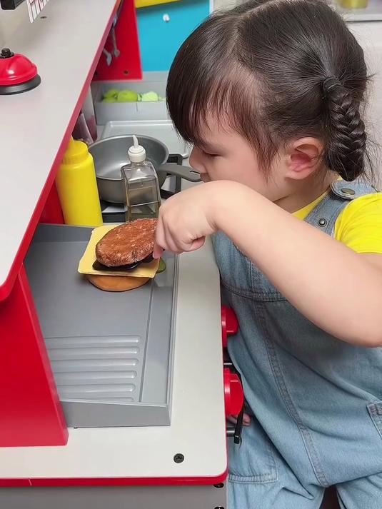 谁能拒绝双吉和脆脆的香芋派呢～