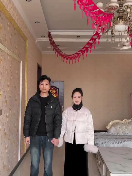 今天是我们结婚八周年纪念日,涛哥给我准备了满满的仪式感!