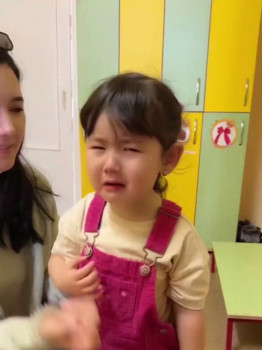 今天接小莉娜接早了,没吃到幼儿园的鱼,不甘心啊!