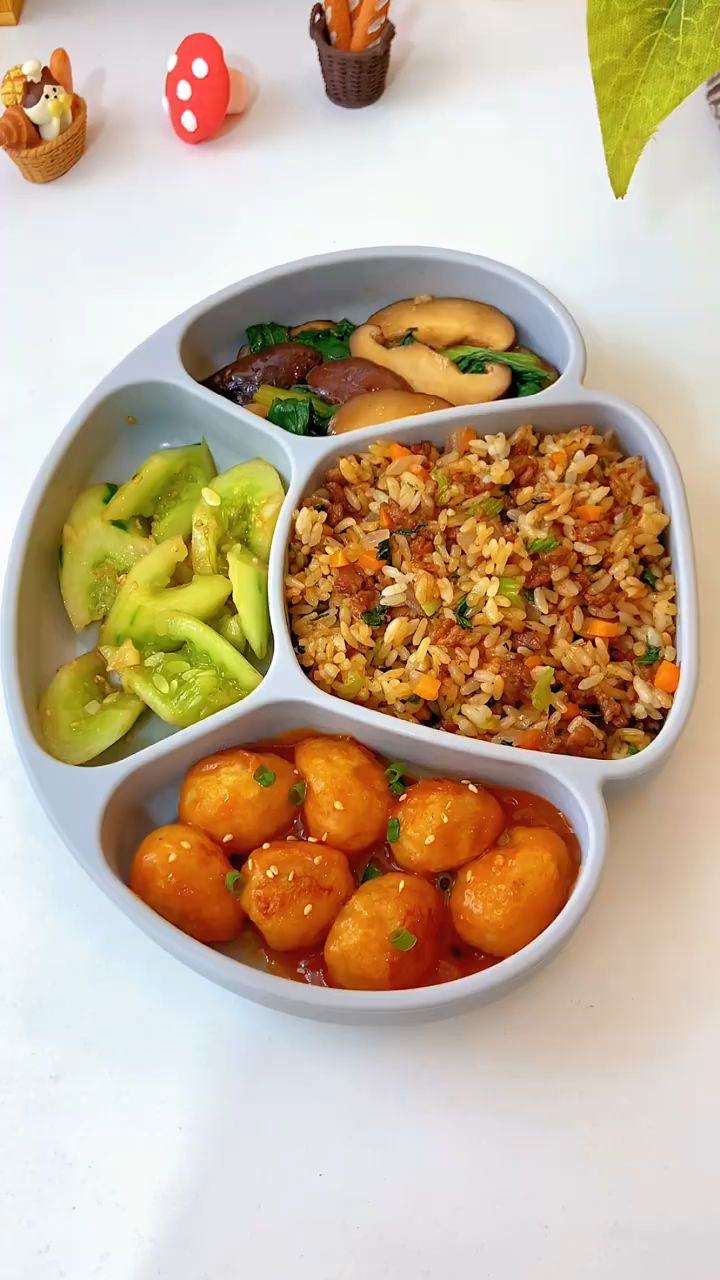 特别爱吃的牛肉炒饭,配菜随意搭配!