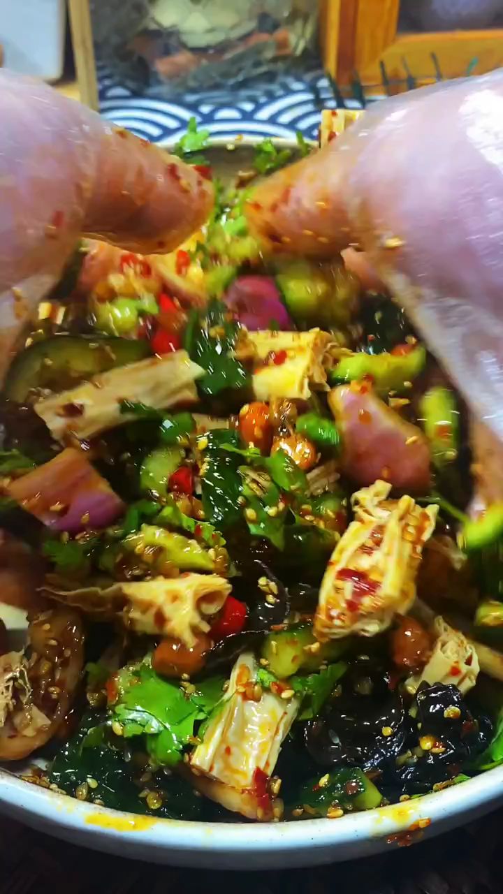 拌花菜,爽口的小凉菜。