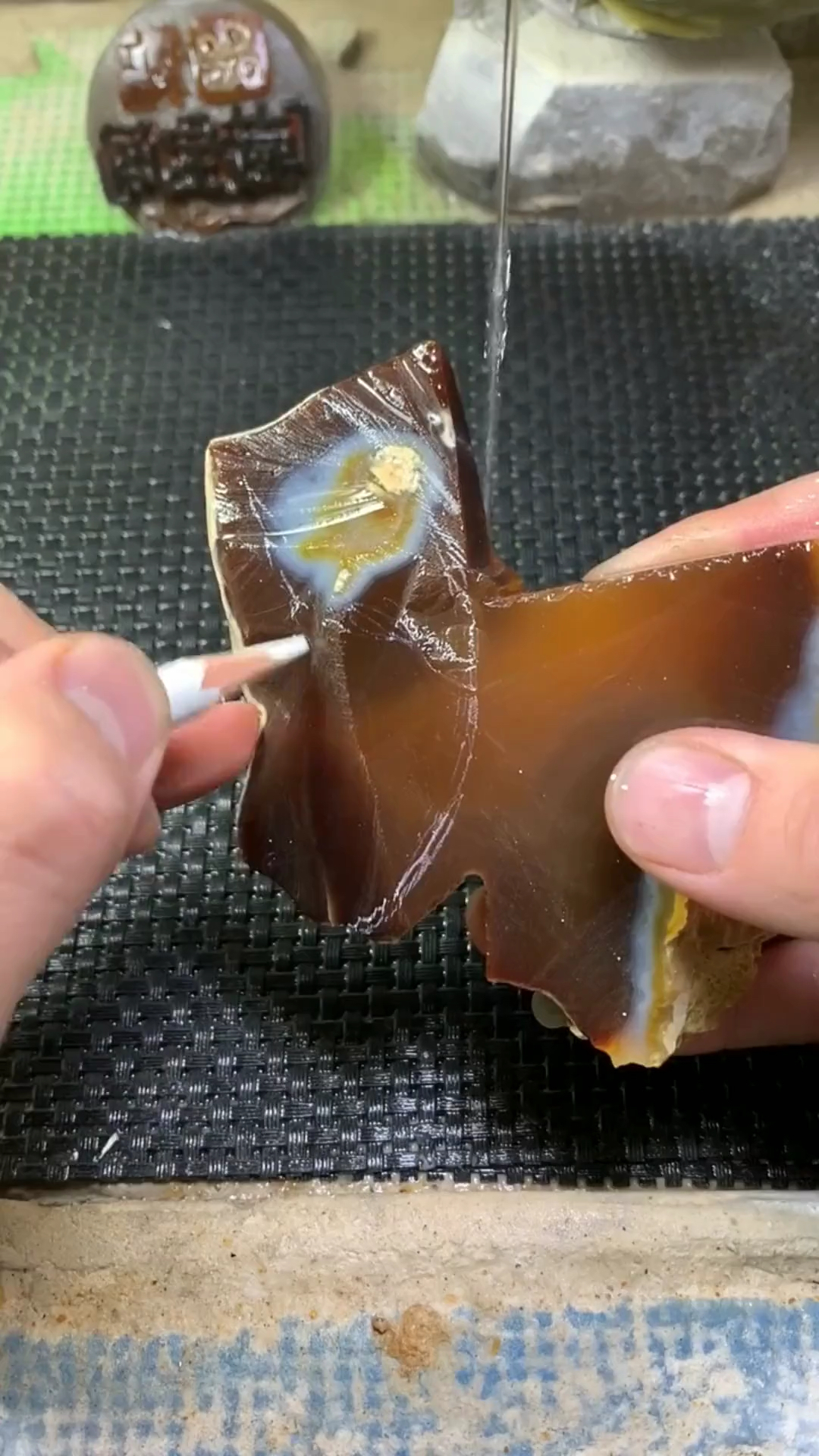 霸气男人必备,天然玉石玛瑙手工雕刻龙牙