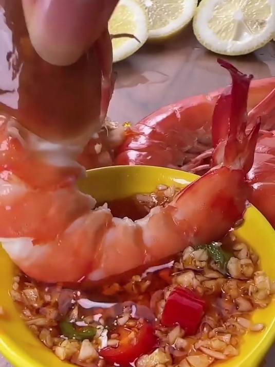 鲜活黑虎虾超大号!简单烹饪就美味