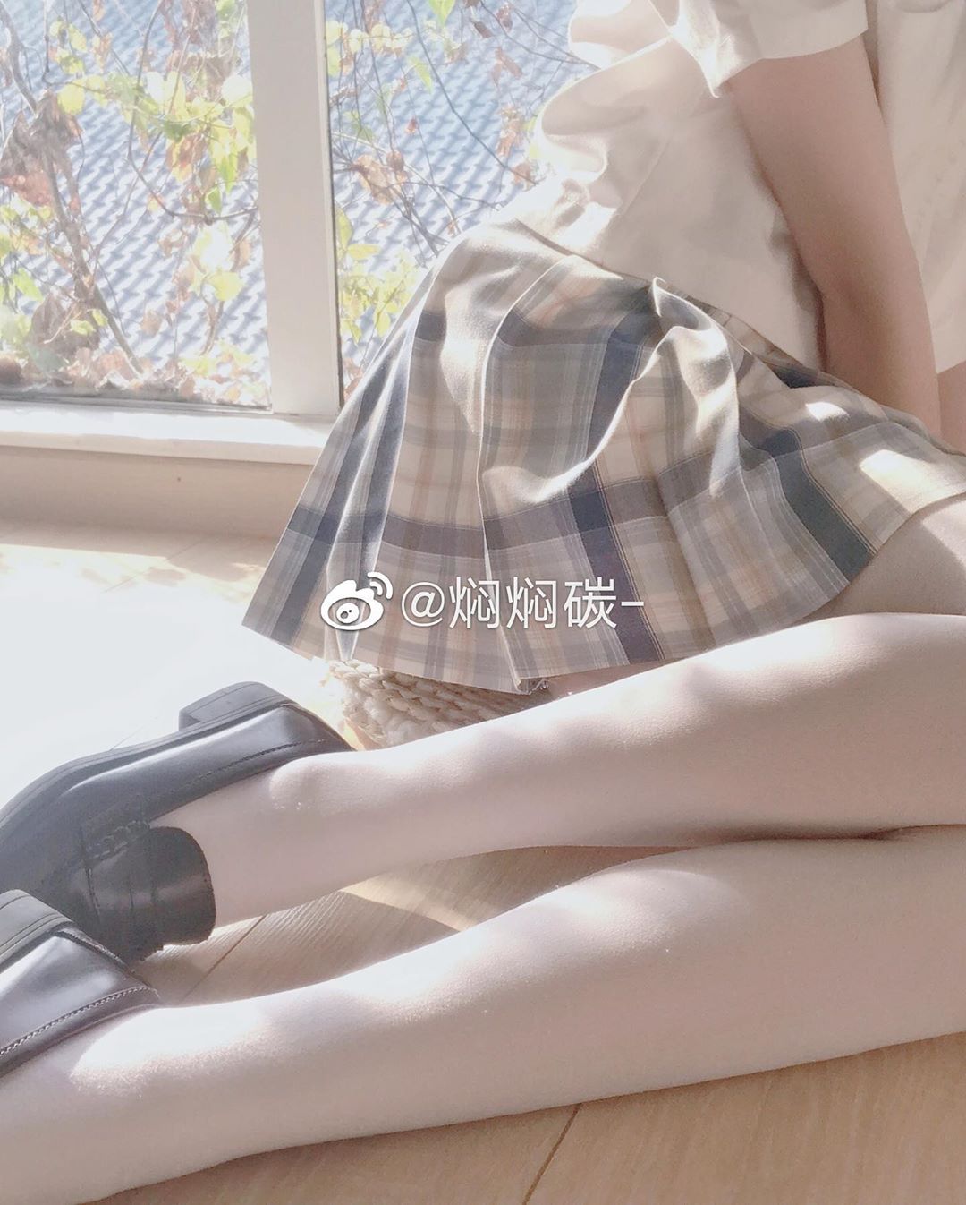 图片[1242]-焖焖碳 NO.001 – 微博图片视频打包合集[1459P+98V657M]-六色网