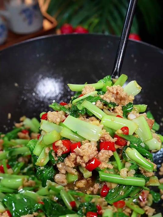 青菜炒肉末太美味了