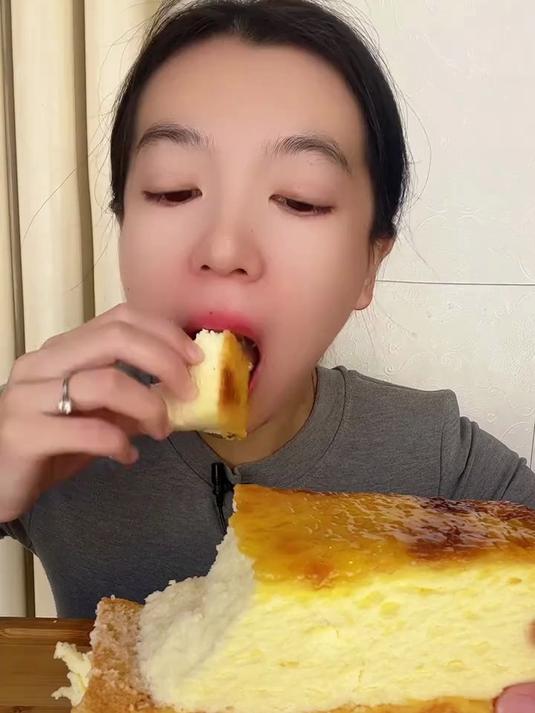 岩烧乳酪蛋糕 甜品 美食分享