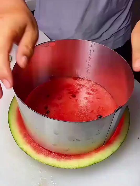 水果蛋糕，西瓜做蛋糕胚