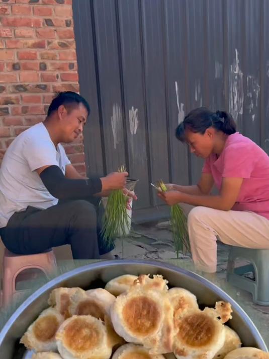 拔几棵白菜，蒸包子吃