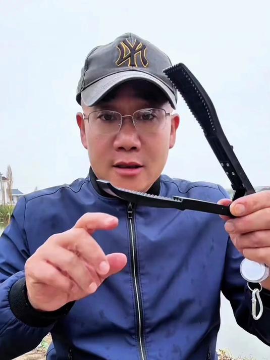 控鱼器抓鱼夹子取鱼器夹鱼器不伤鱼路亚钳子钓鱼钳防滑多功能夹子