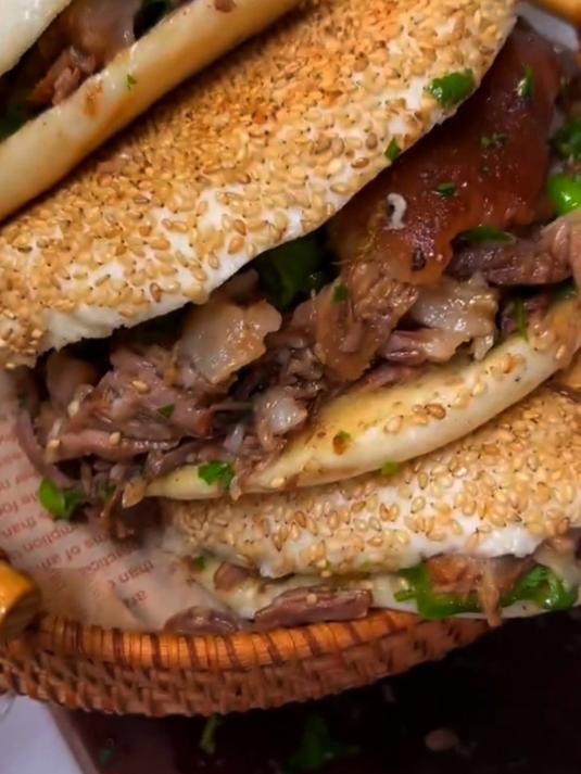 今天给大家分享一个肉夹馍的做法