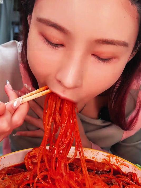 贵阳藏在巷子里的爆辣香香曹氏，隐藏菜品吃爽千金！