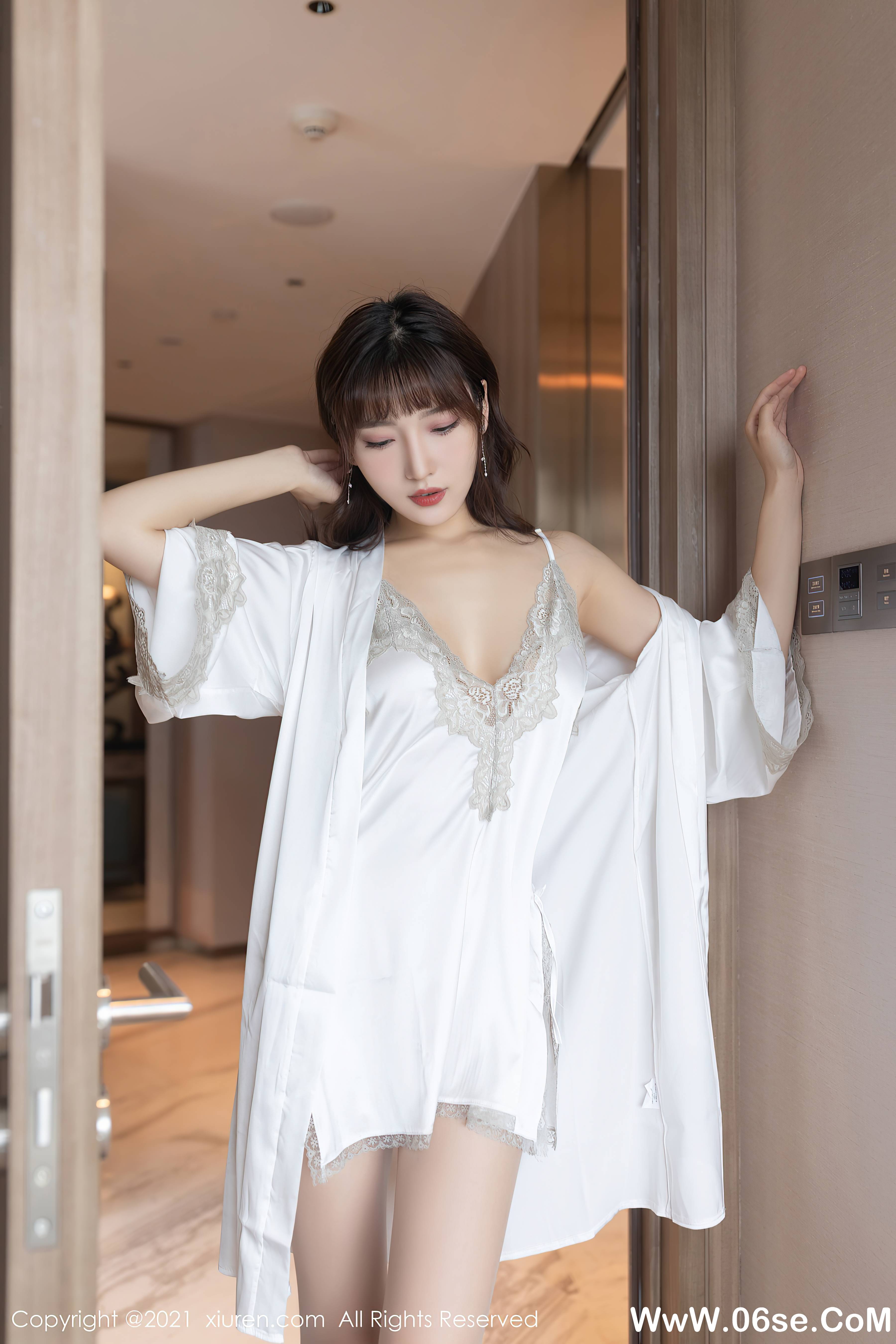图片[2]-[XiuRen秀人网] 2021.08.26 No.3861 陆萱萱[88+1P796M]-六色网