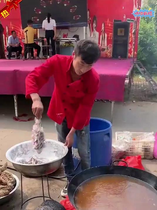 一锅炖出全家餐!养生电砂锅煲汤煮粥炖肉,全能不闲置