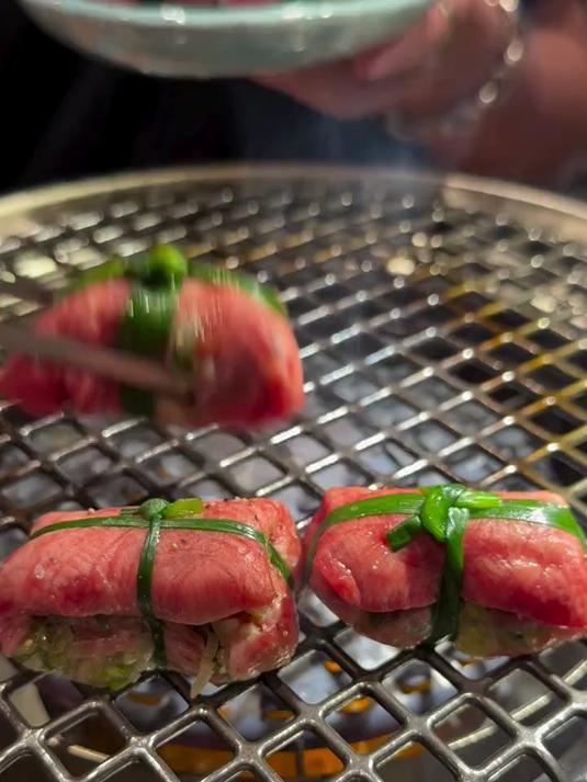 脂肪纹路会说话：霜降牛肉的雪花溶解时差表