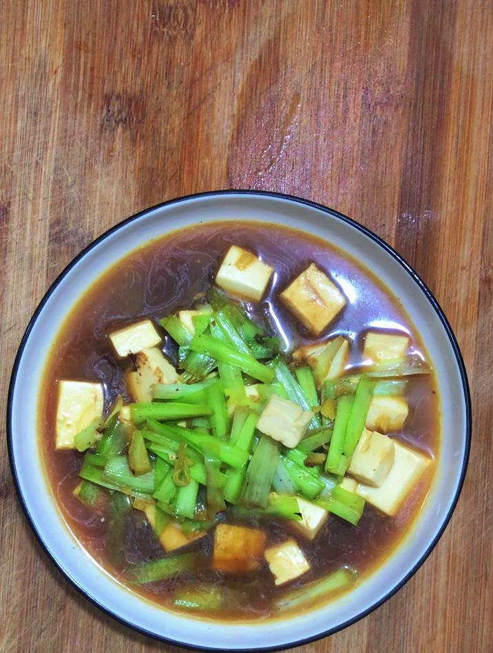 红烧豆腐的家常做法简单又好吃,跟我这样做,好吃下饭