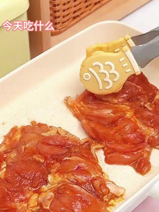 小朋友的快手早餐 今天给孩子做了奥尔良鸡腿堡