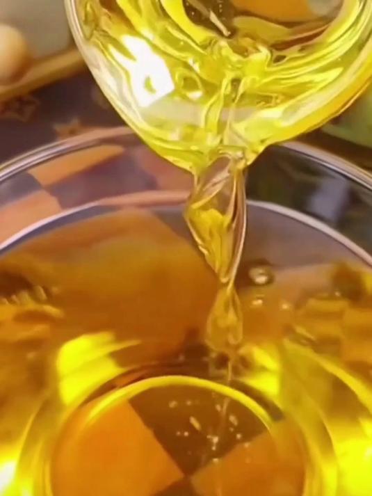 橄榄油煎鳕鱼！鱼肉嫩到爆汁，油香不腥，给娃做辅食超放心