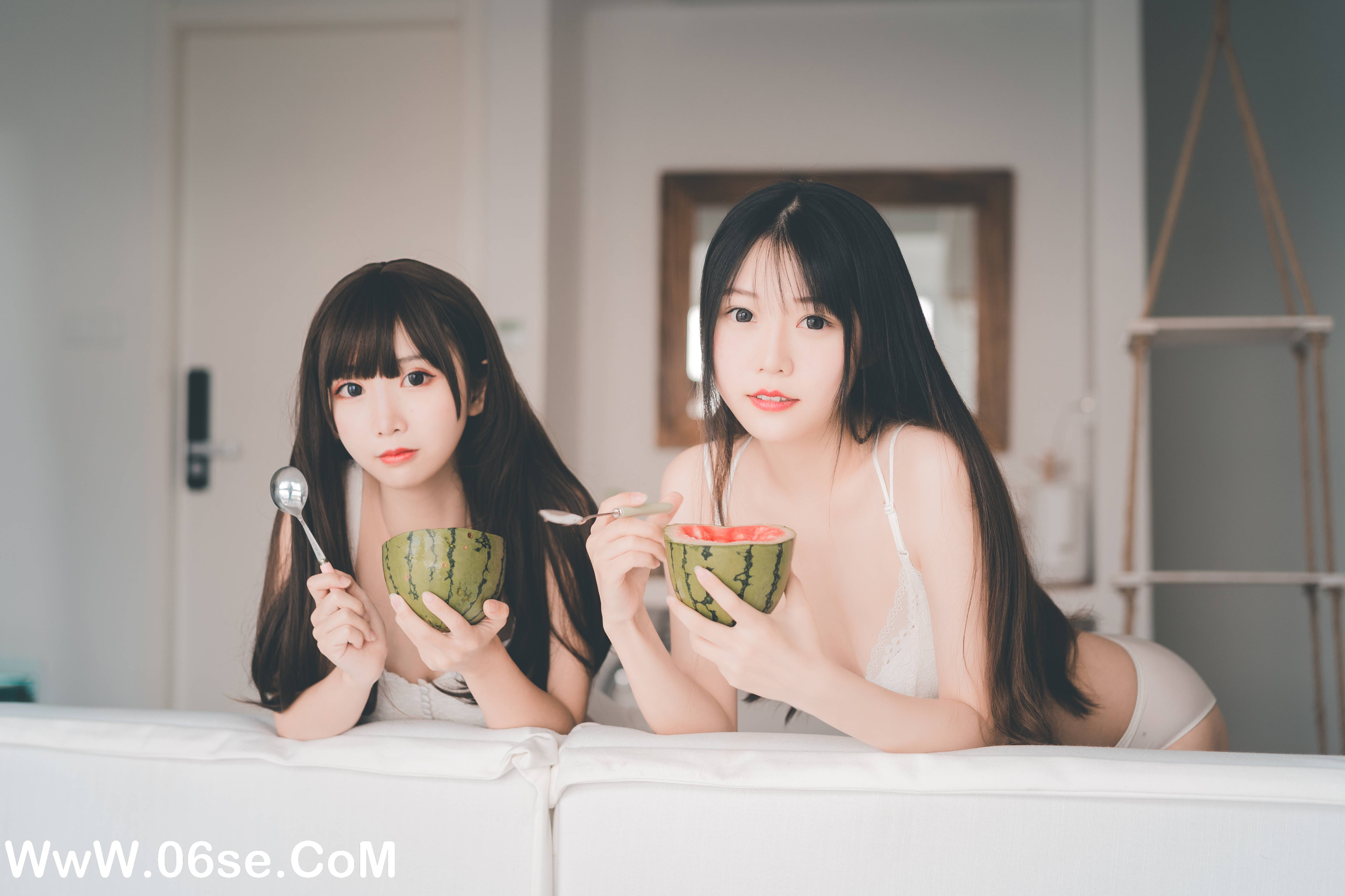 图片[18]-COS面饼仙儿 NO.035  &香草喵 – 清凉姐妹[23P247M]-六色网
