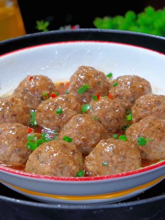 梅干菜肉丸做法简单 口感非常好