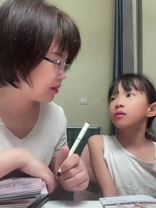 下学期要写350字作文了,寒假给孩子准备一套同步作文 练字帖