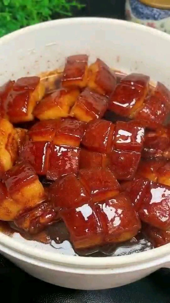 特色东坡肉做法分享,色香味俱全!