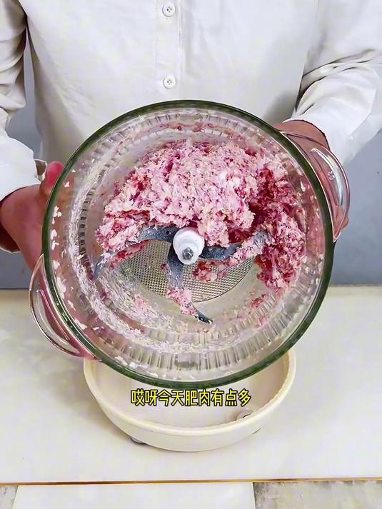 万利达绞肉和面机，轻松打馅高效碎肉，包饺子不在麻烦！安全好用