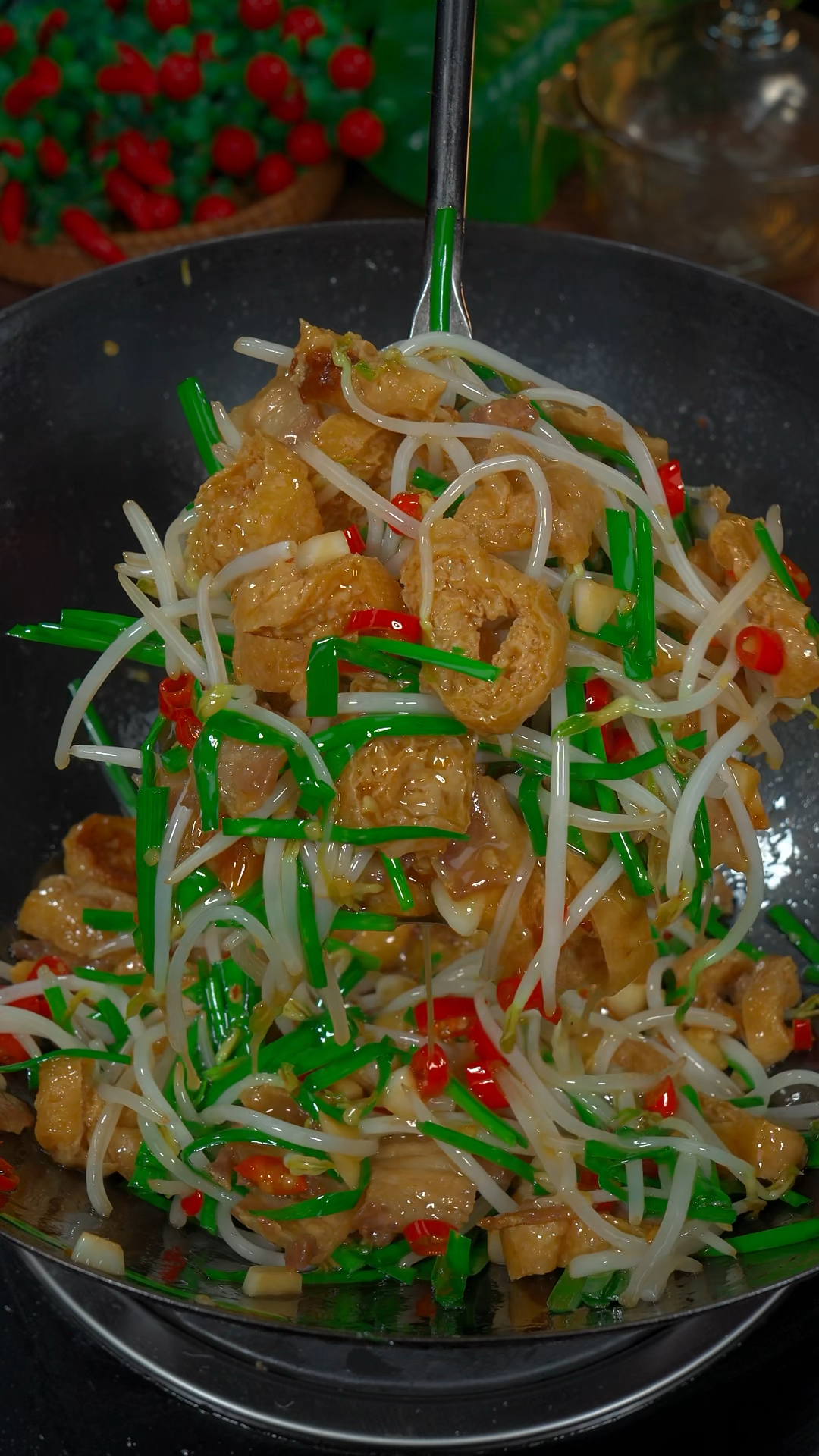 如果你每天都不知道吃什么 那就试试这个油豆腐炒豆芽 真的超好吃#家常菜 #美食教程